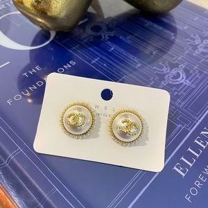CC Pearl Detail Earrings E8